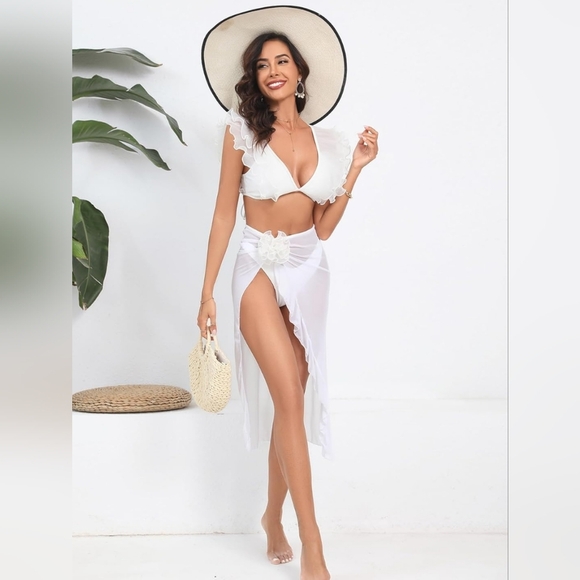 NEW! 2 For 40$ NEW! Elegant White Two-Piece Beach Outfit - Picture 4 of 5